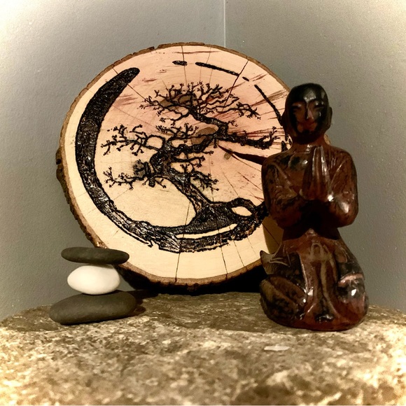 SOLD Hand Wood Burn Round - Picture 1 of 6